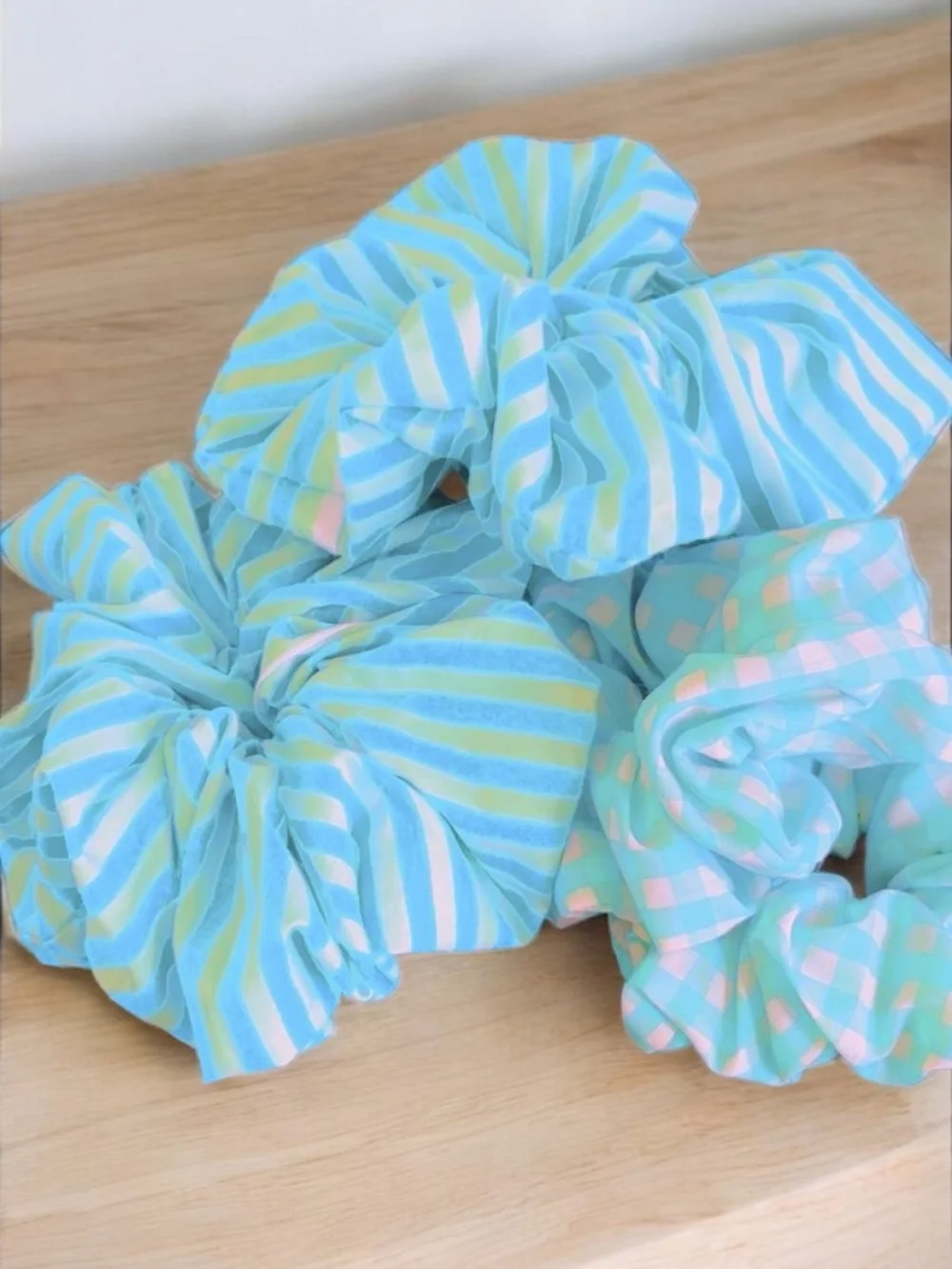 White Floral Satin Rosette Trim